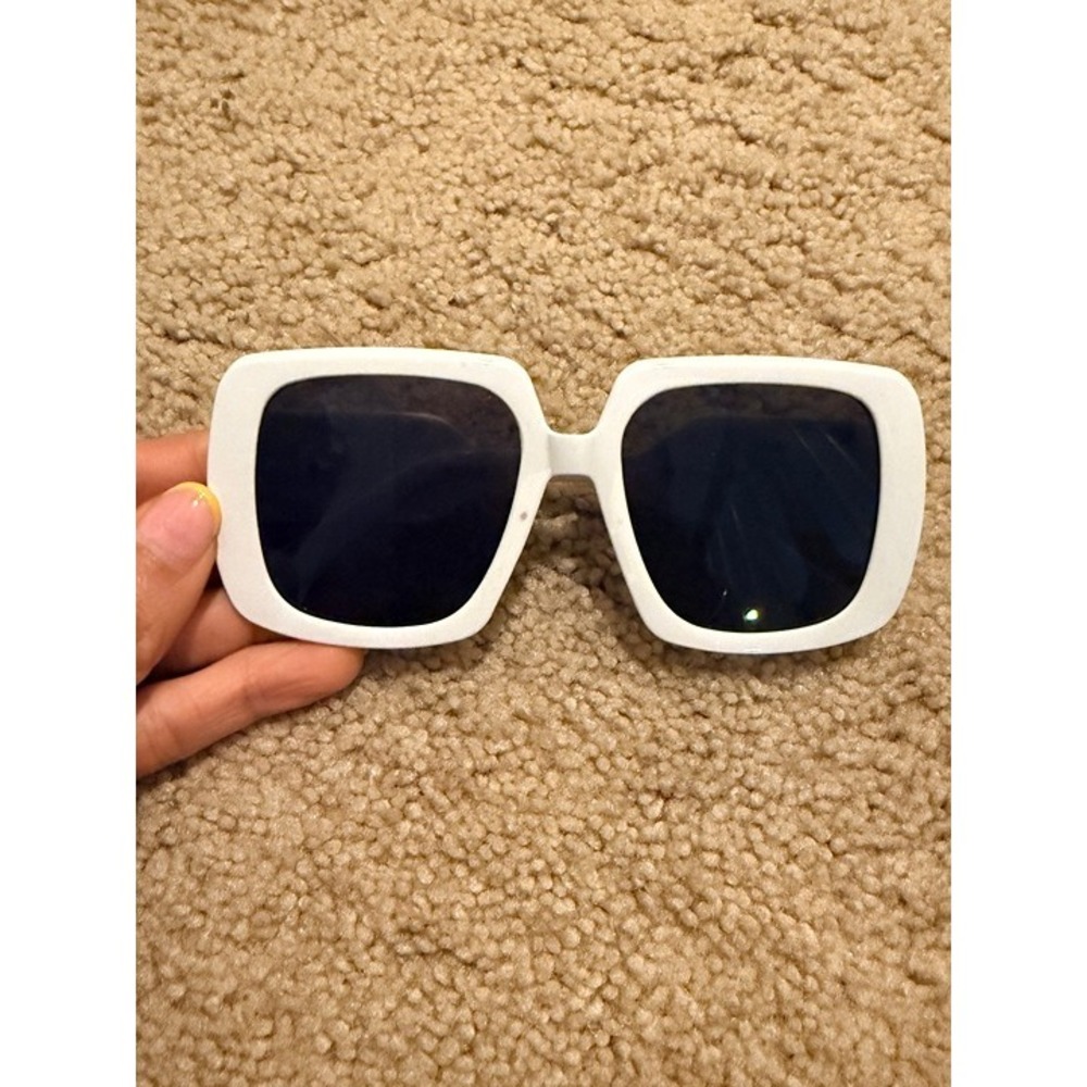 Previously Loved White Oversize Sunglasses